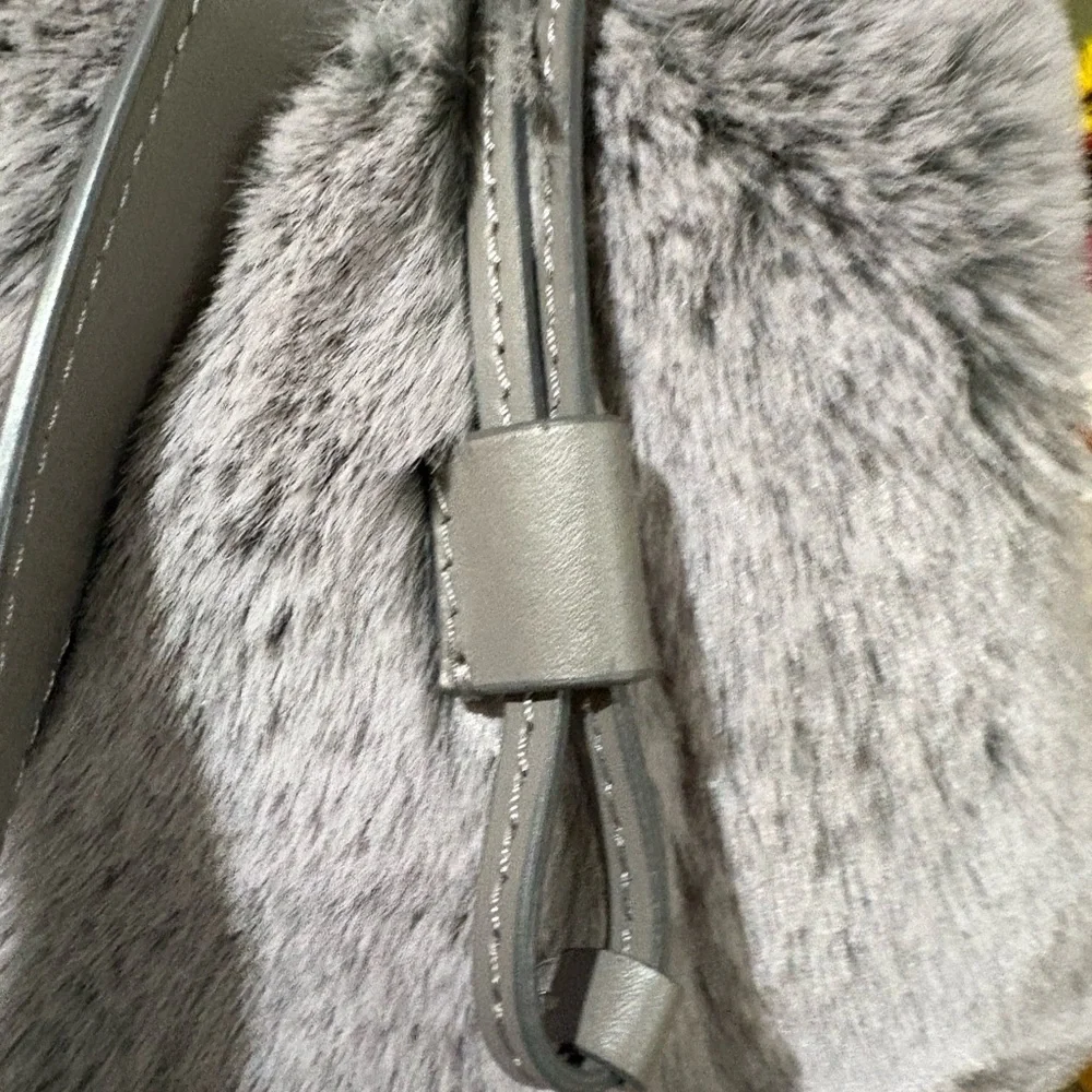Kate Spade Gray Shoulder Bag/crossbody with Plush Texture - Picture 13 of 14